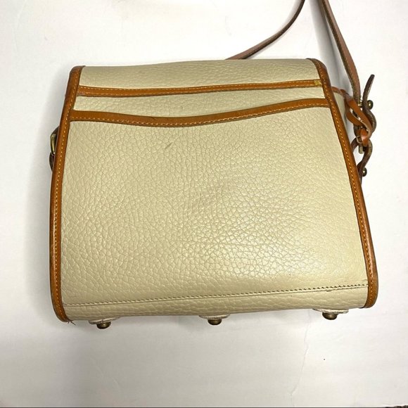 Dooney & Bourke Vintage 80s Essex Saddle Ivory Tan Pebble Leather Cross Body Bag - Picture 3 of 16